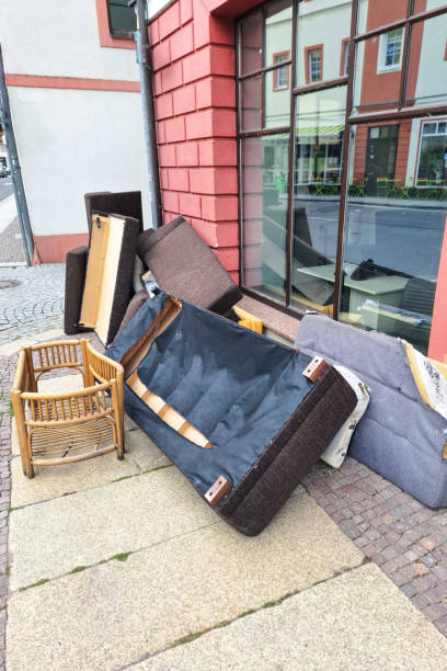 Best Property Management Cleanouts  in Frederickson, WA